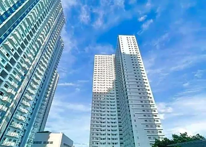 Affordable In Quezon Near Sm North And Solaire