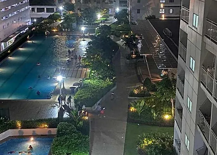 Отель Affordable In Quezon Near Sm North And Solaire 4*